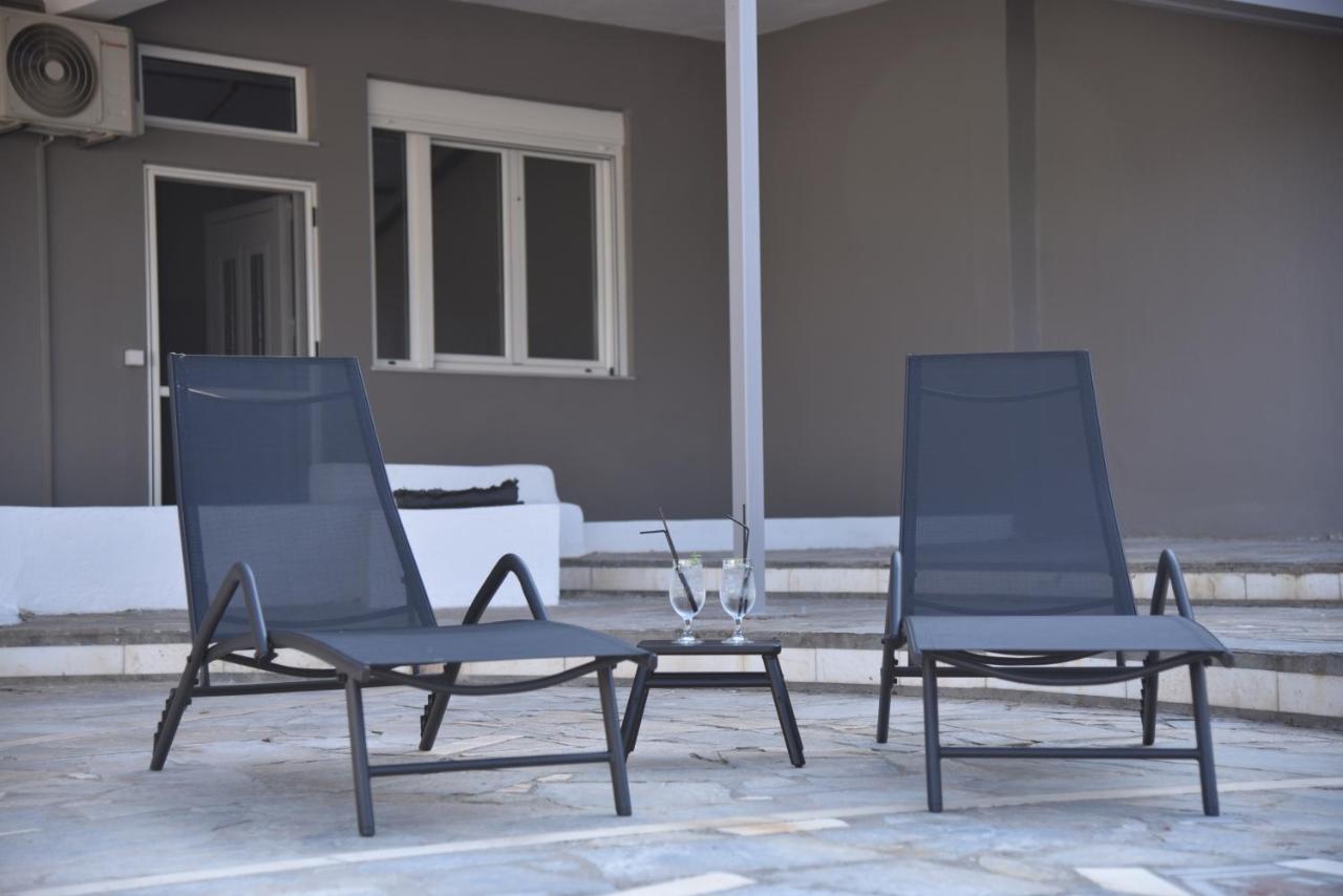 Family Apartments 3 Lechaio Exterior foto